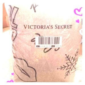 Vs Pink sherpa blanket